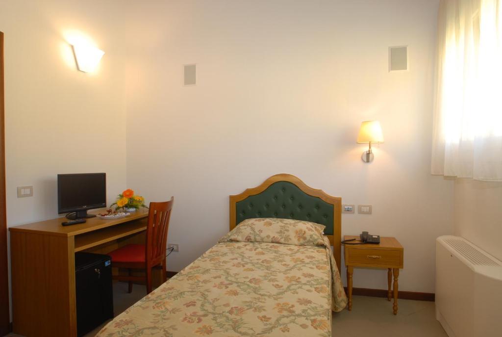 Villa Aretusi Bologna Værelse billede